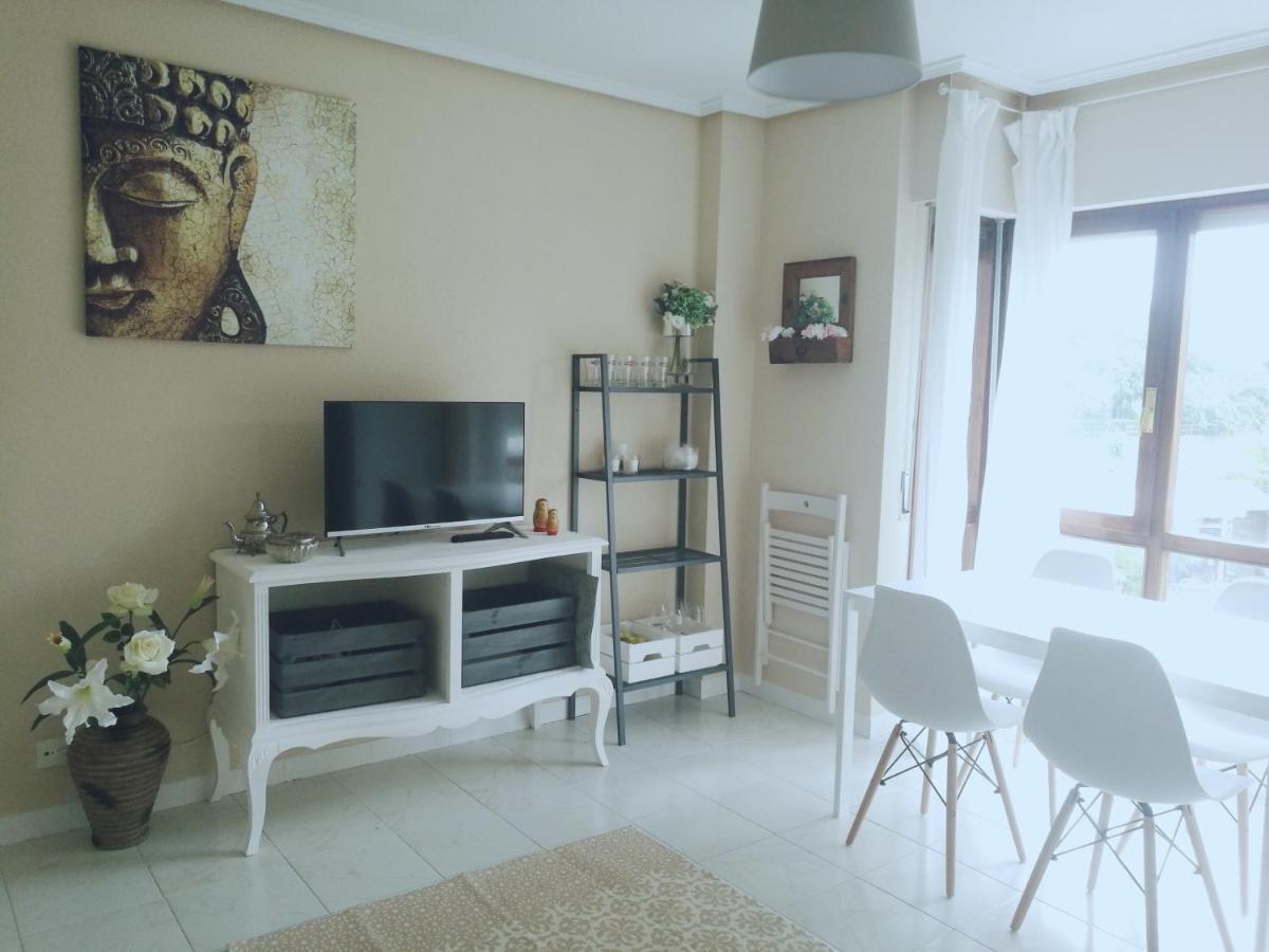 Apartamento A Cuatro Minutos Caminando De La Playa Noja Exterior foto